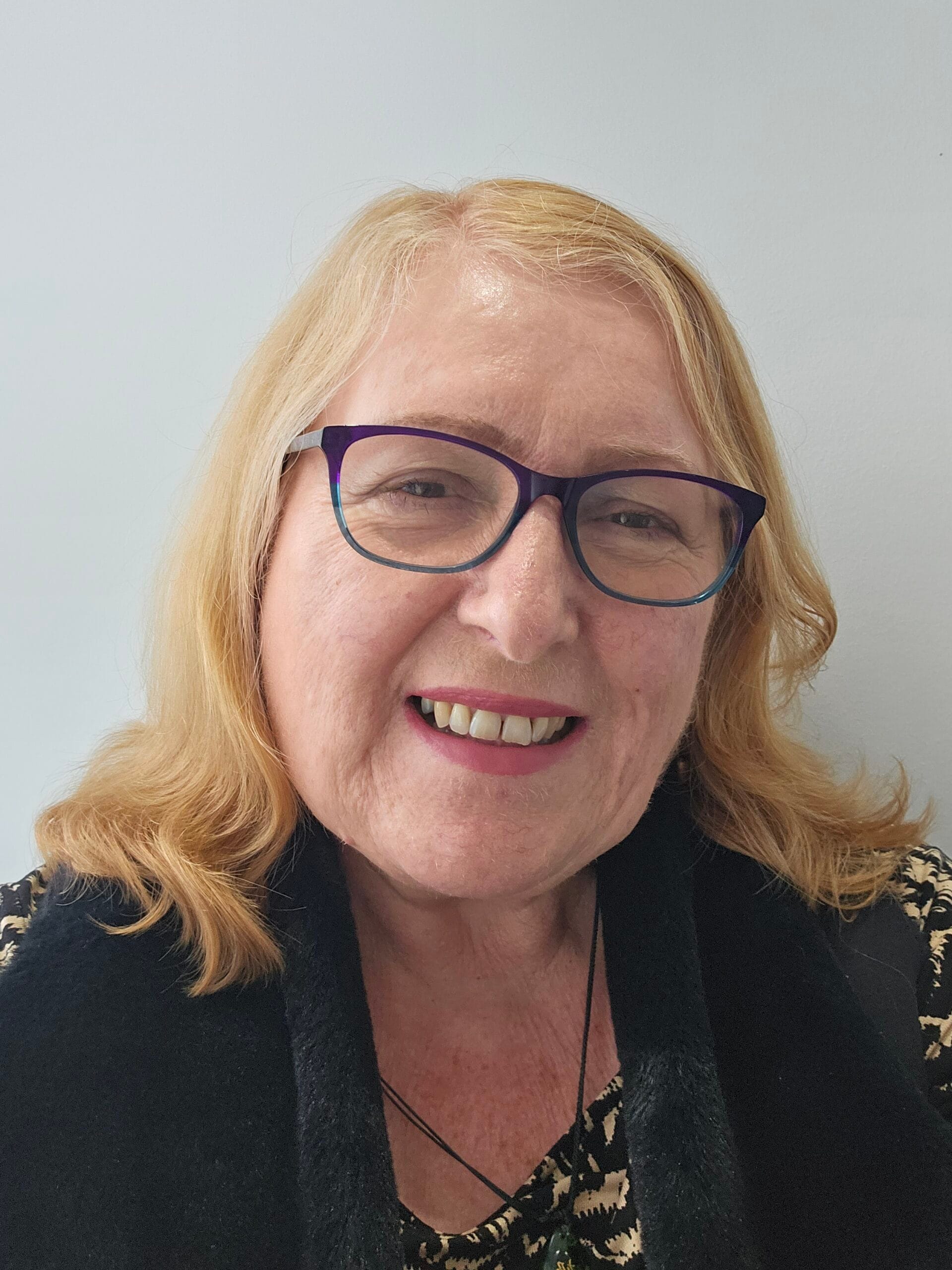 Linda Witchell - International Speaker on Hypnosis and Hypnotherapy